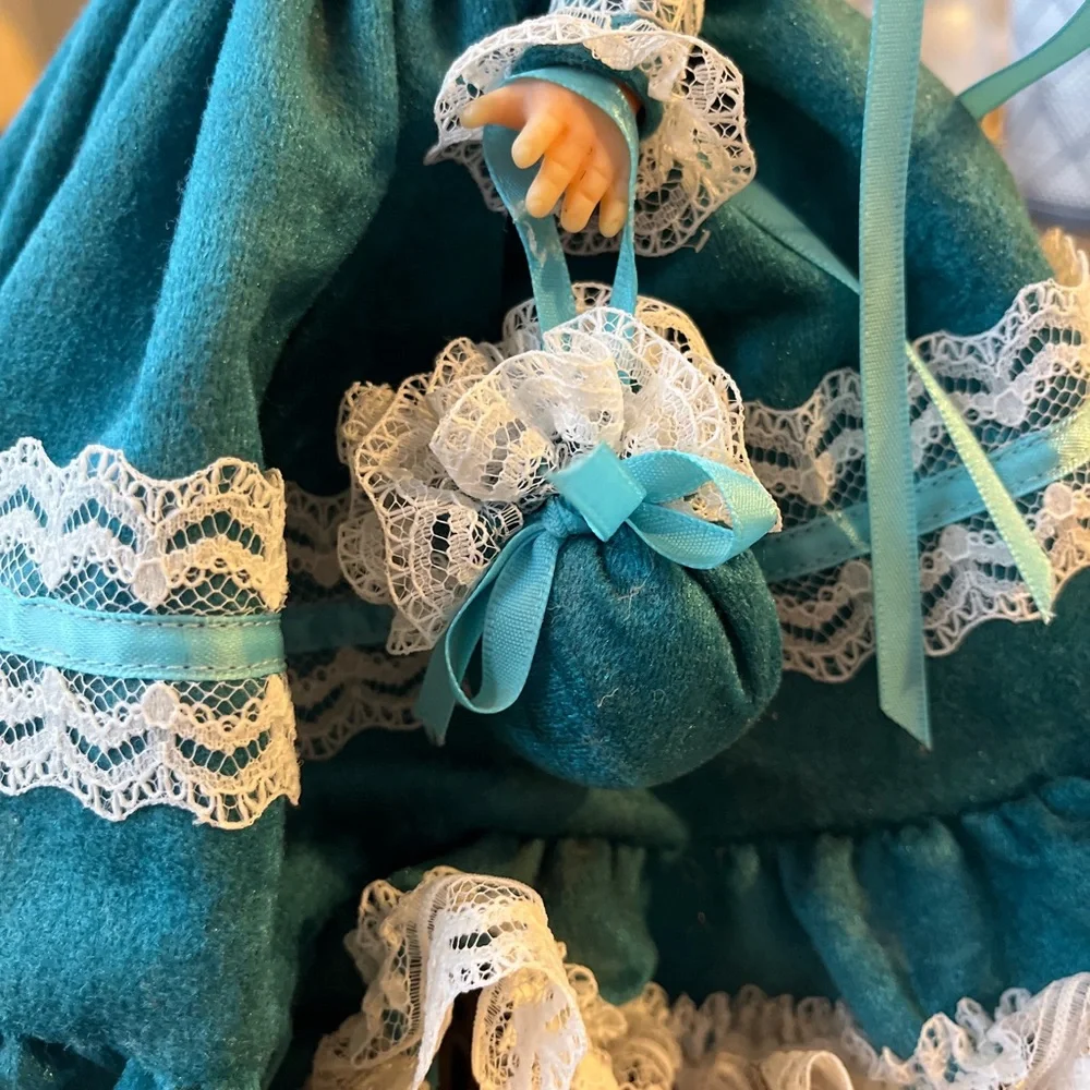 Beautiful Vintage Gambina Doll